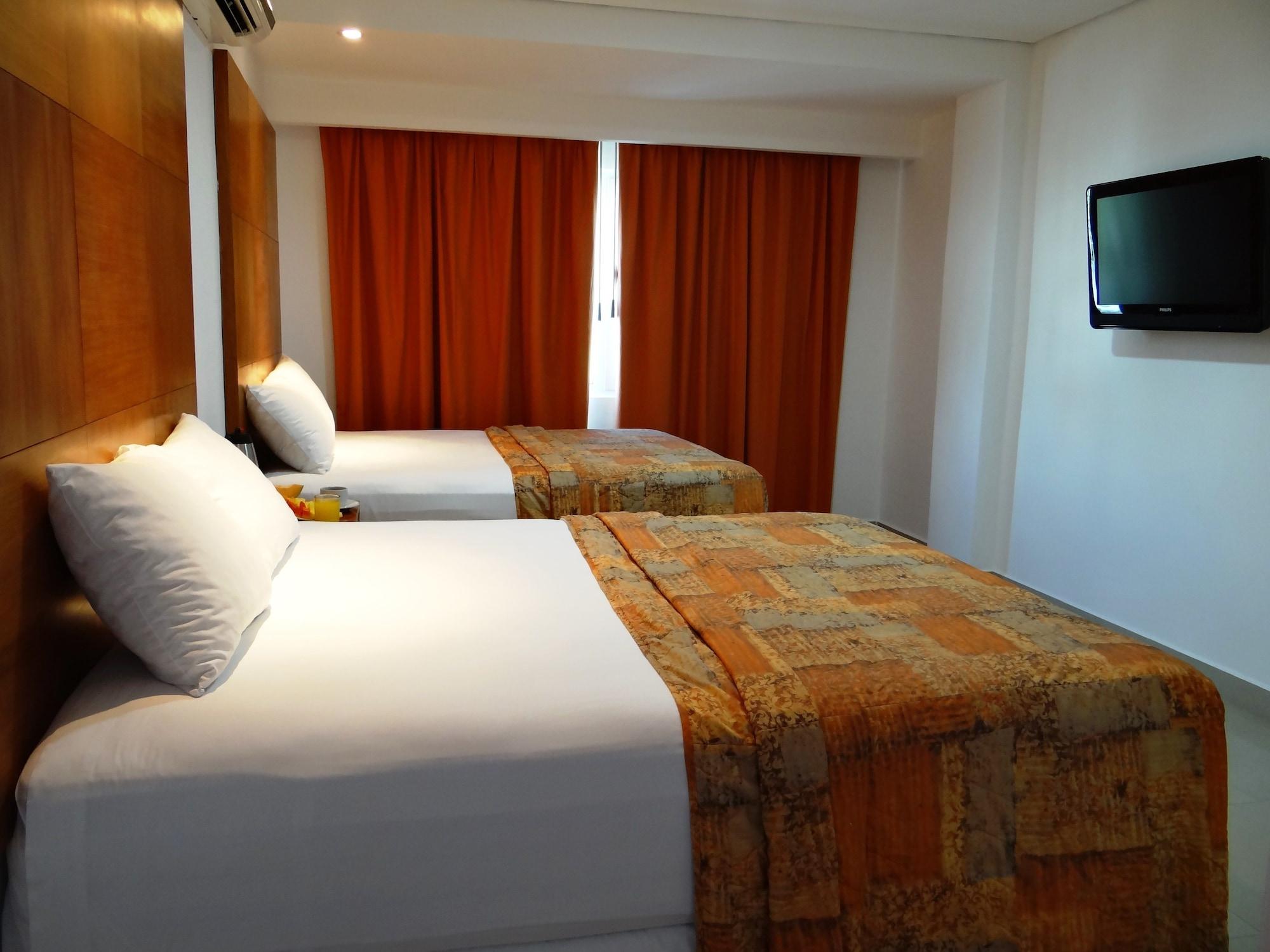 קנקון Hotel Suites Gaby מראה חיצוני תמונה
